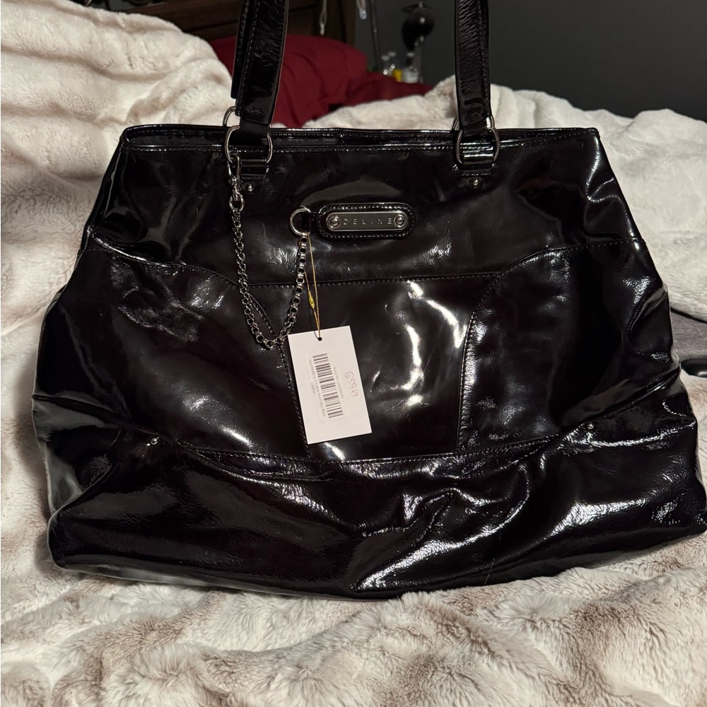 BEAUTIFUL 😍 Celine bag clean corners? Immaculate inside and out